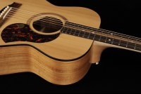 Maton SRS808