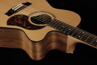 Maton SRS808C