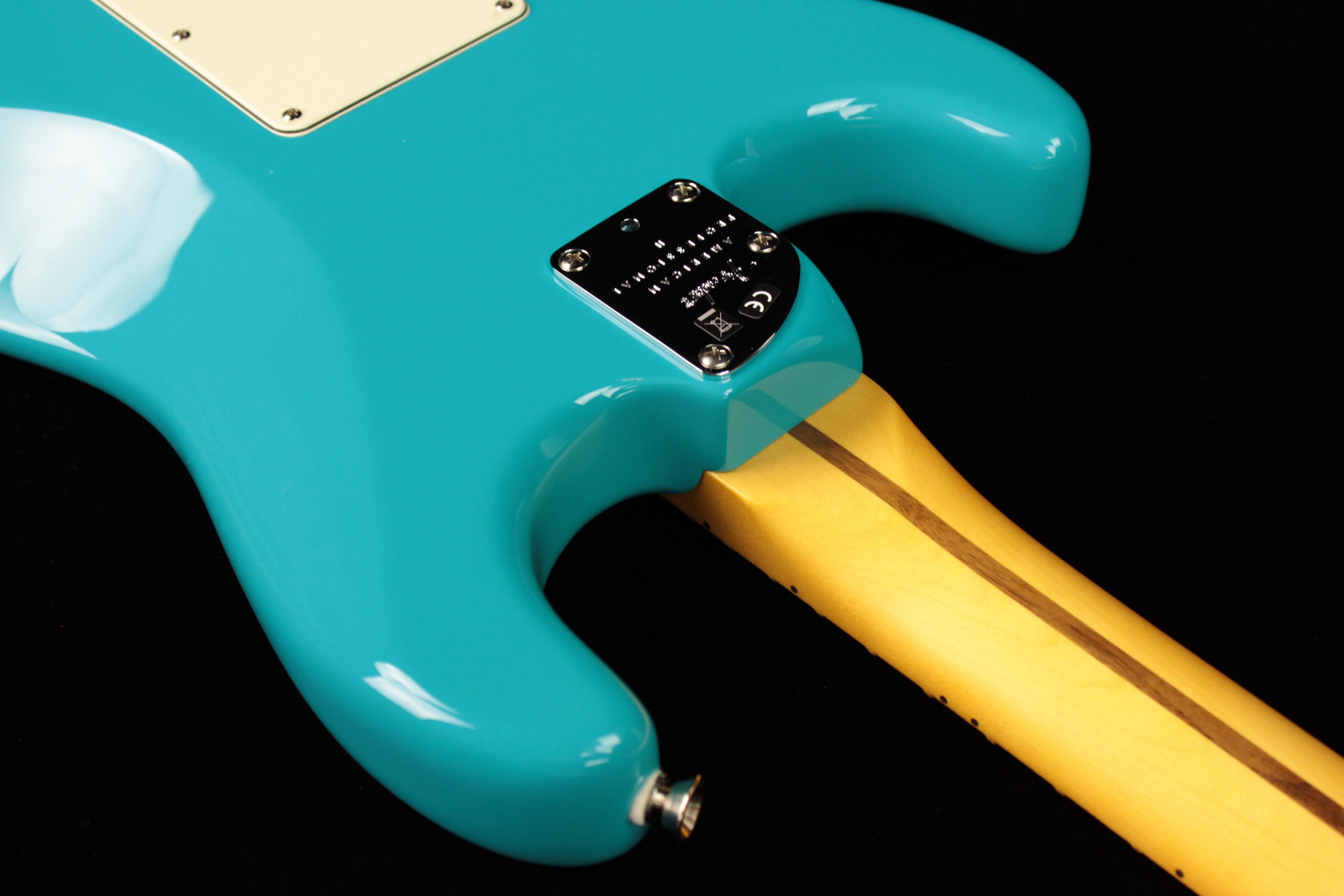 Fender American Professional II Stratocaster Miami Blue (SN Fender American Professional II Stratocaster Miami Blue (SN
