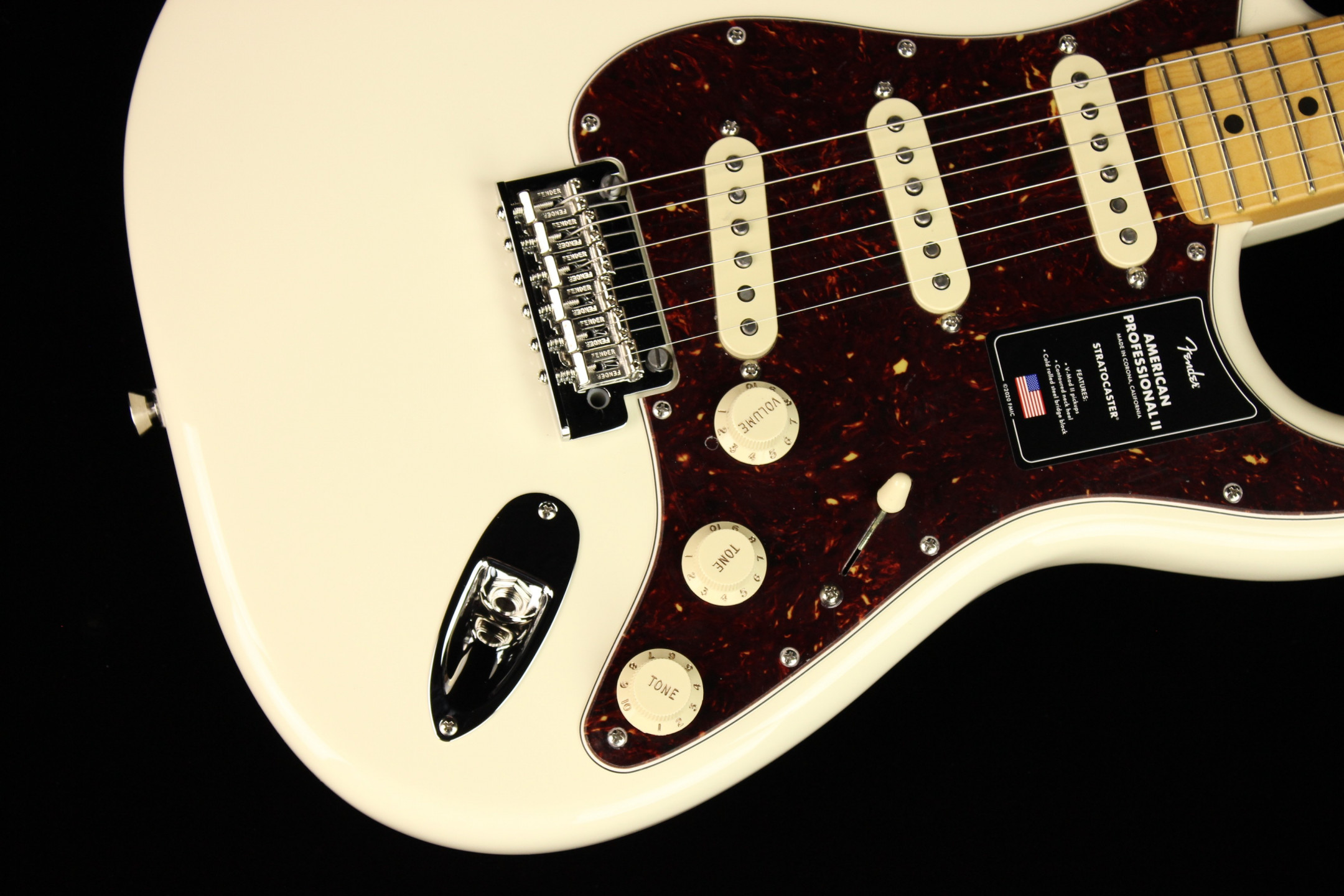 【新品同様】Fender American Professional II FENDER AP2 STRAT RW 3TSB – Motor City Guitar