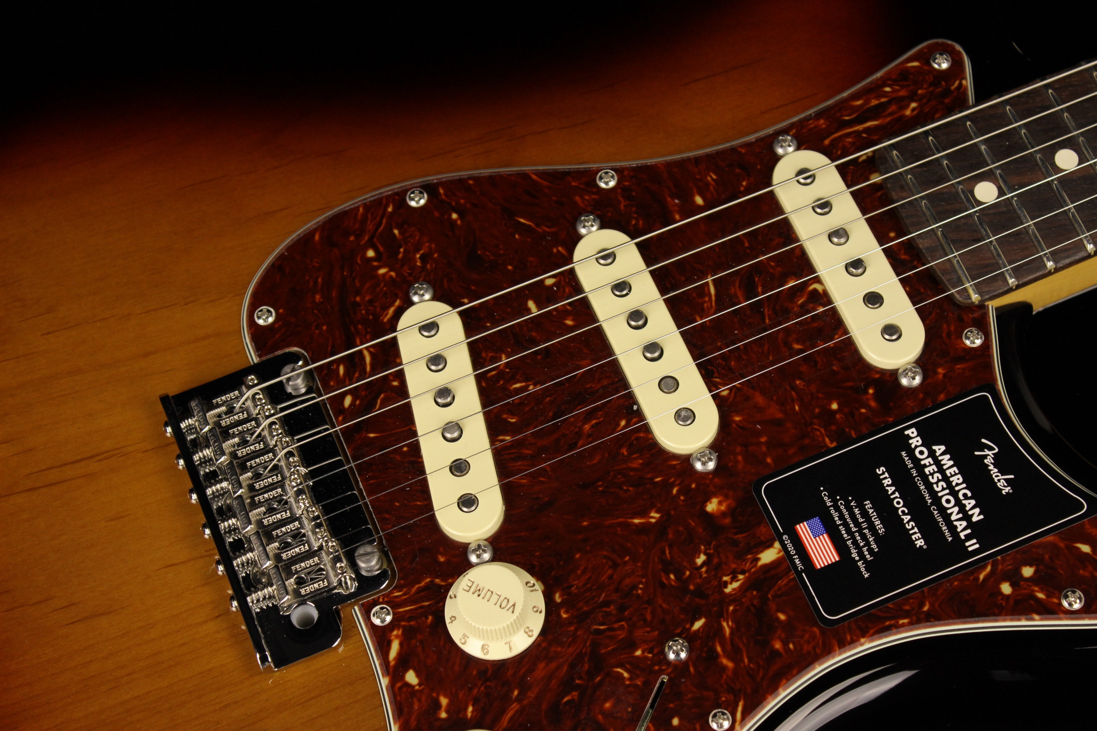 Fender American Professional II Stratocaster 3-Color Sunburst (SN