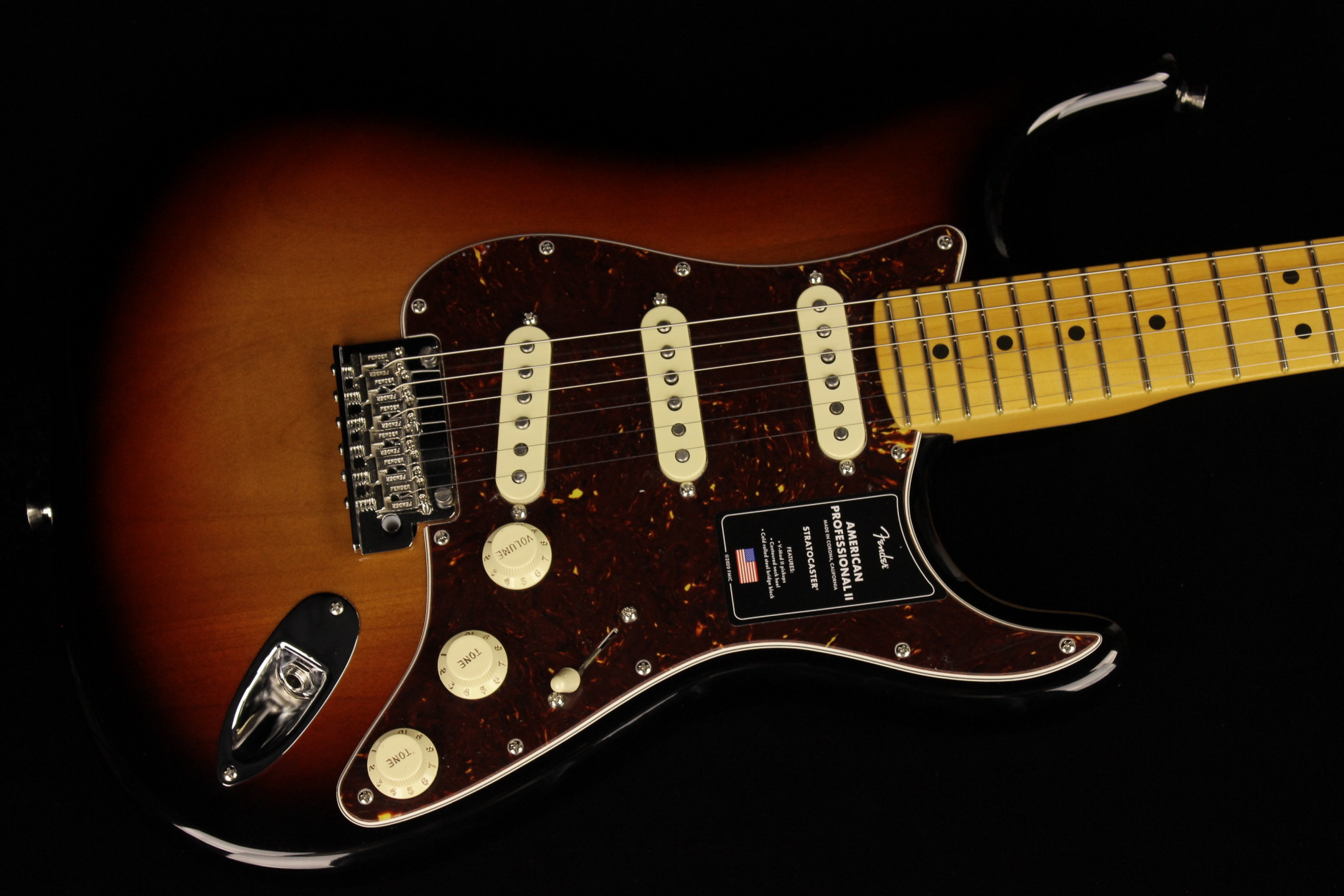 Fender American Professional II Stratocaster 3-Color Sunburst (SN