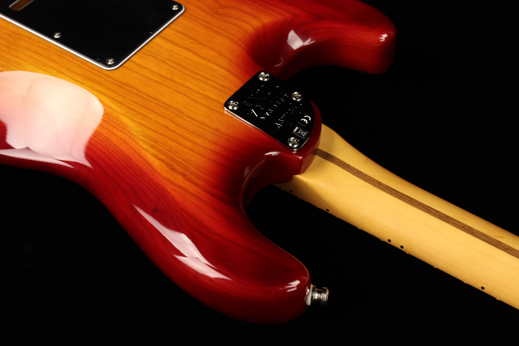 Fender American Ultra Luxe Stratocaster Plasma Red Burst (SN