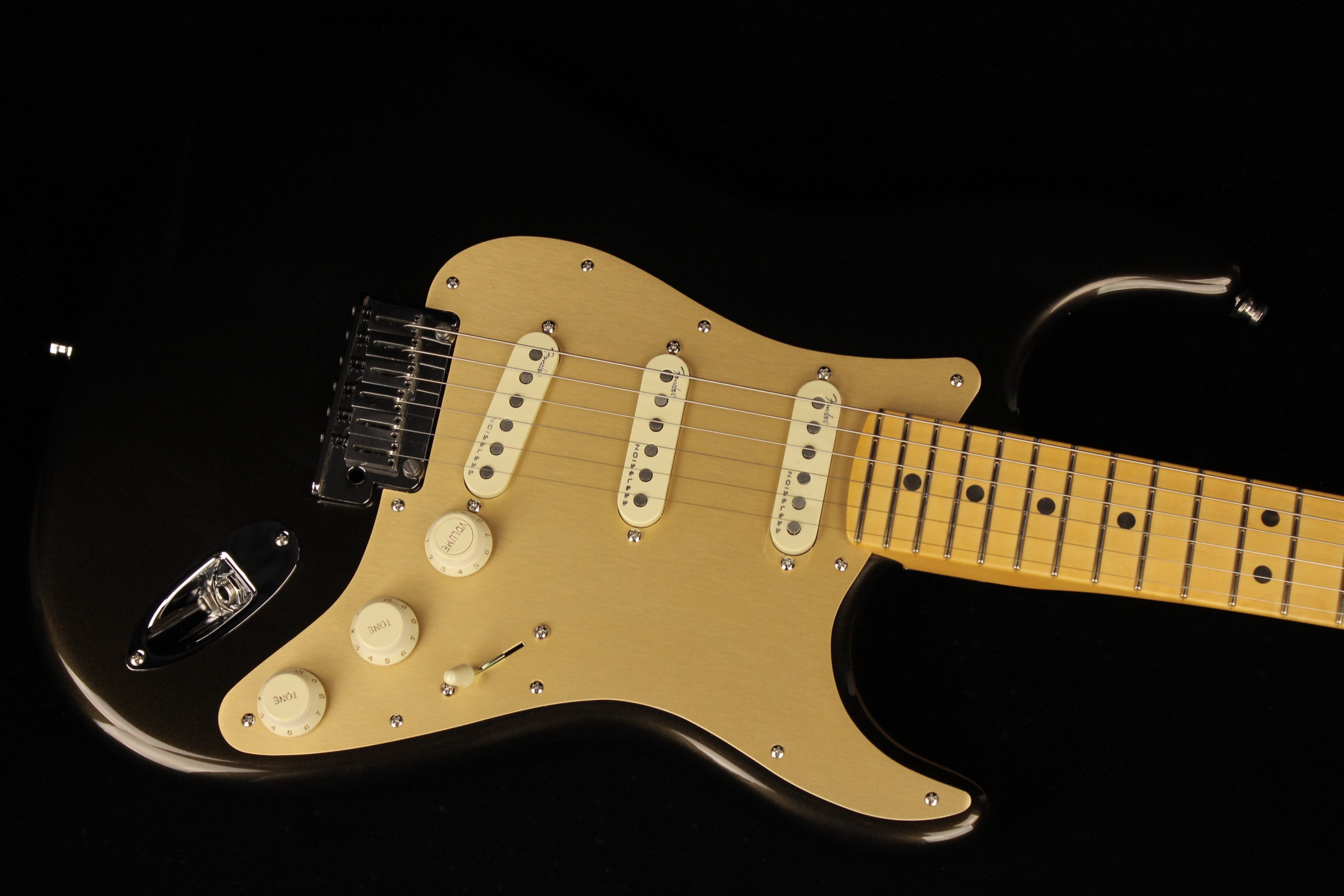 Amazon.com: Fender American Ultra II Stratocaster Electric