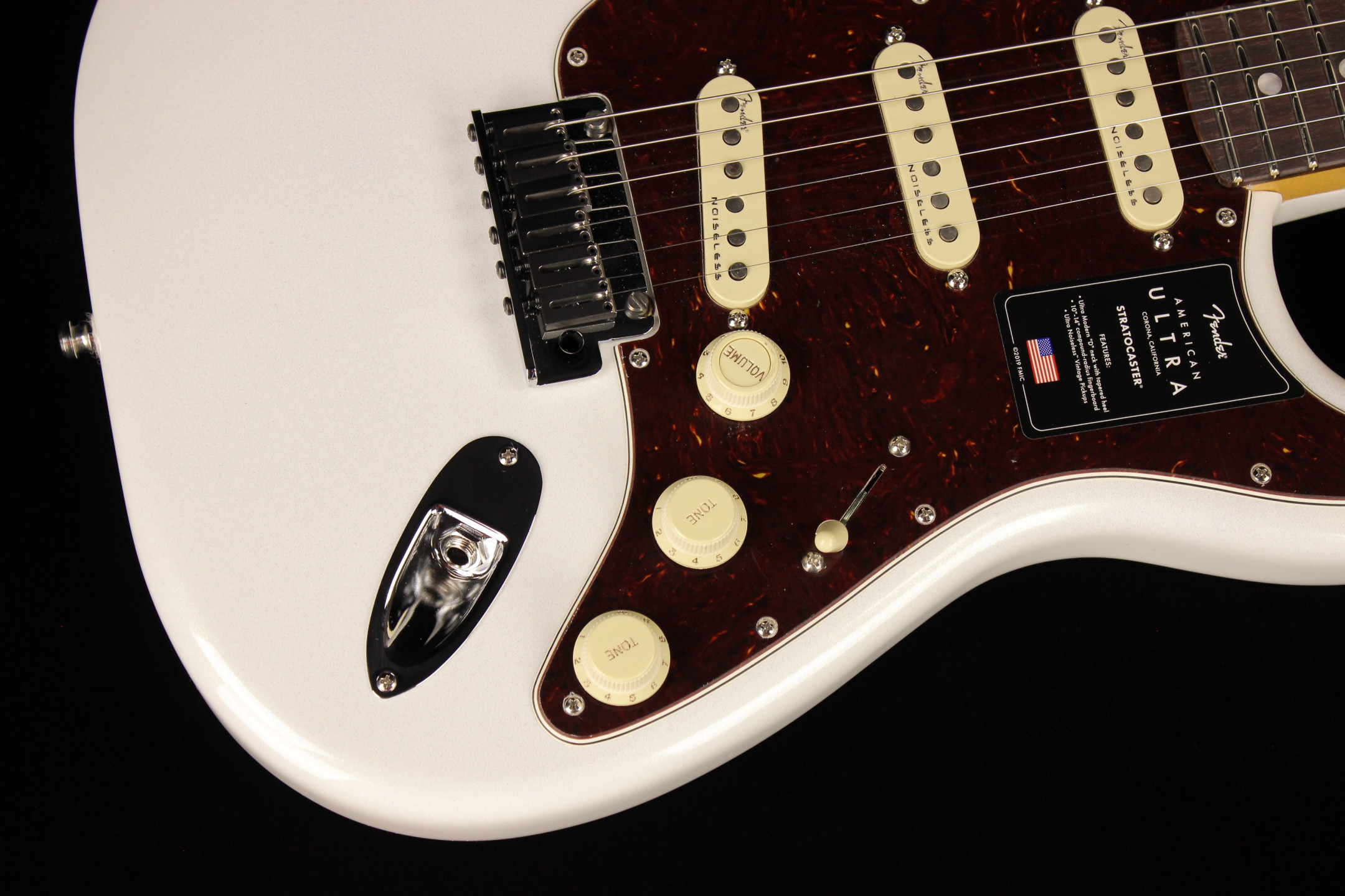 Fender American Ultra Stratocaster Artic Pearl (SN