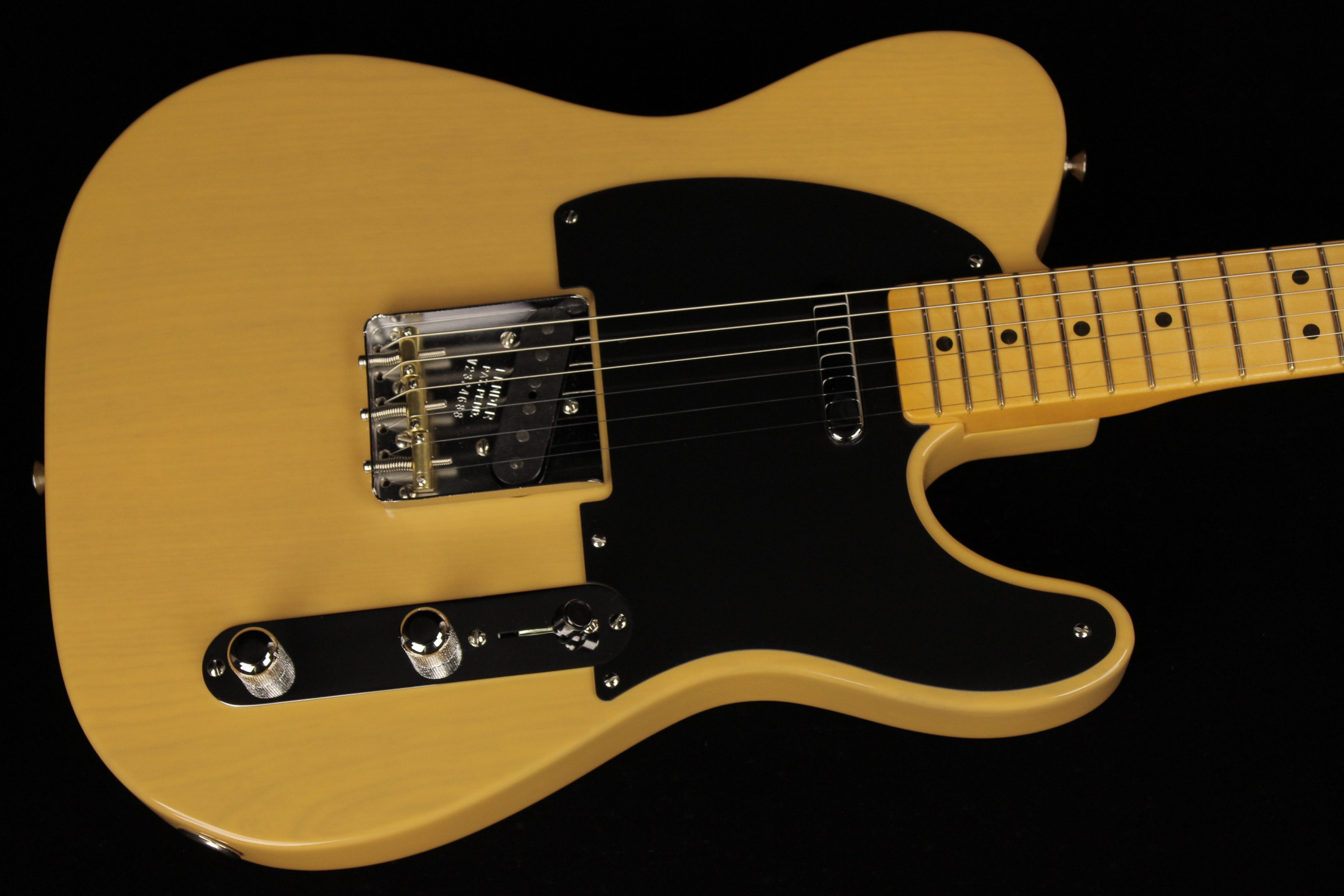 最安挑戦！ Fender American Vintage II 1951 Telecaster Butterscotch ギター