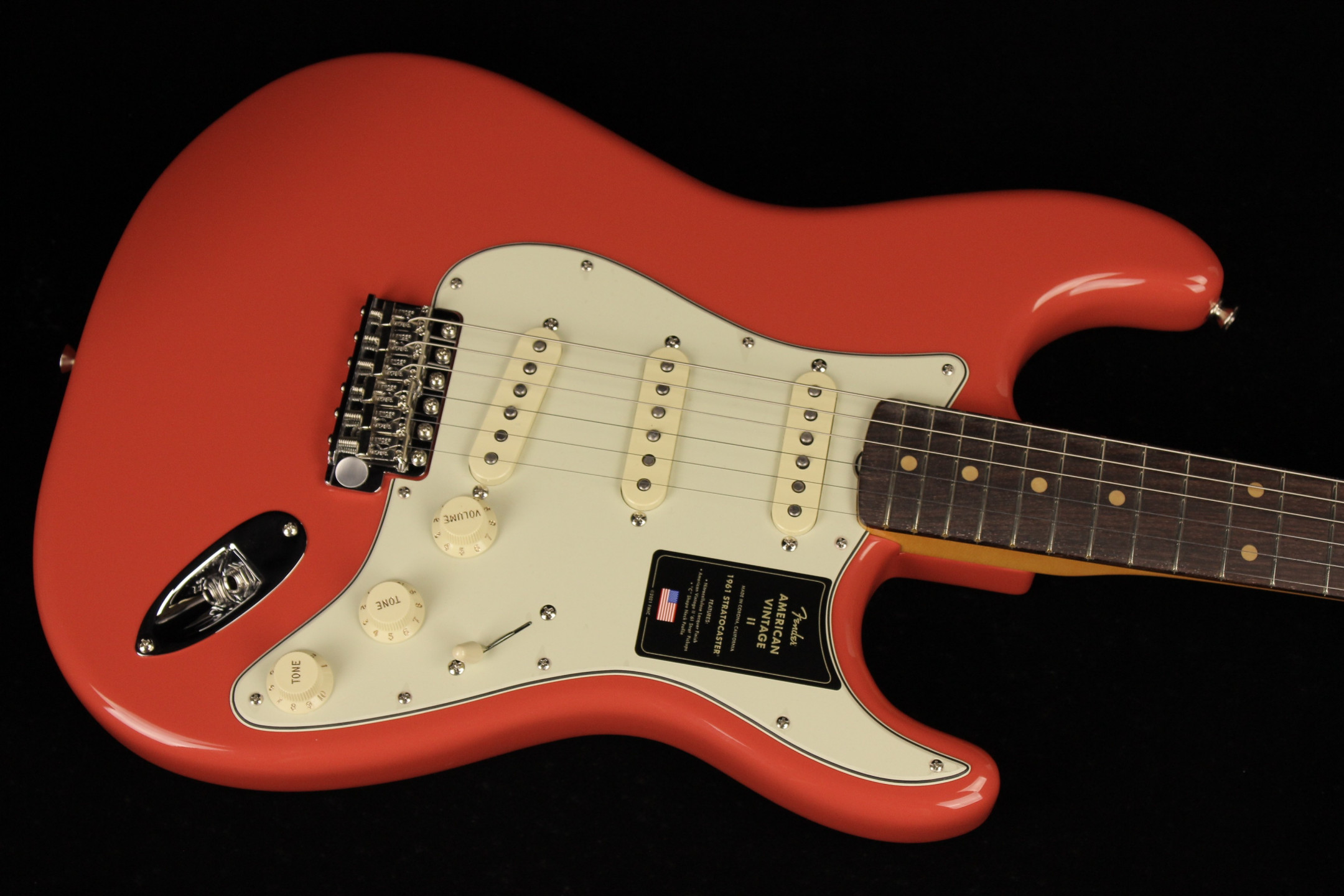 Amazon.com: Fender American Vintage II 1961 Stratocaster