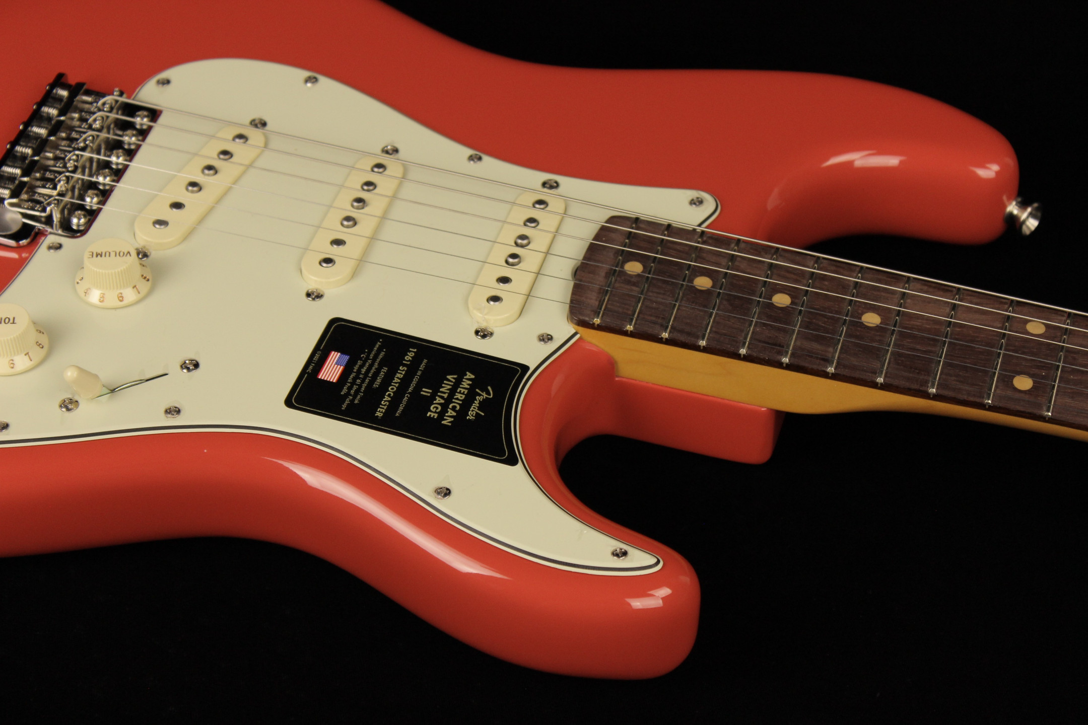 【ほぼ新品】fender American Vintage II 1961 Fender American Vintage II 1961 Stratocaster, Rosewood (w/ Case)