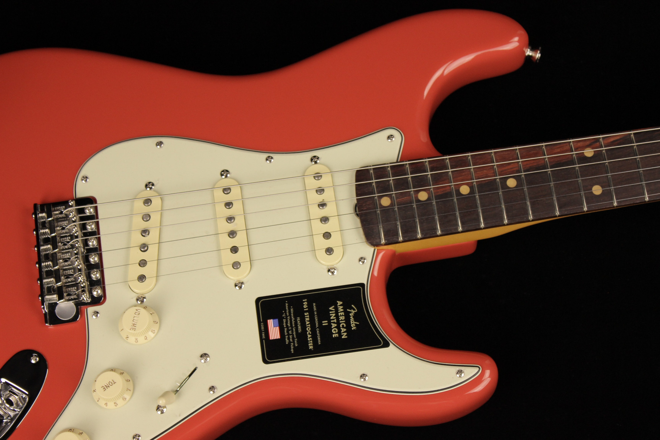 Amazon.com: Fender American Vintage II 1961 Stratocaster
