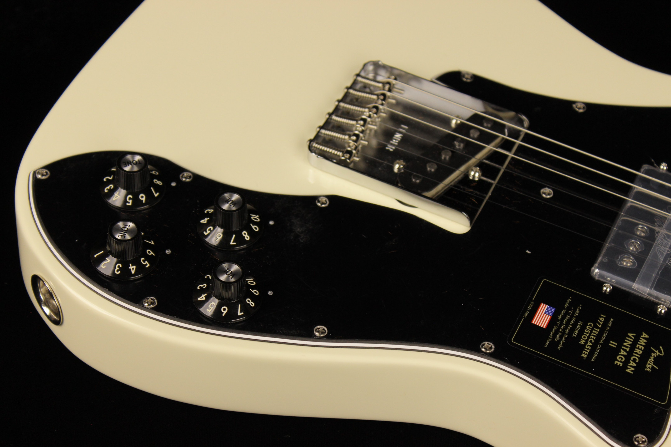 Fender American Vintage II 1977 Telecaster Custom Olympic