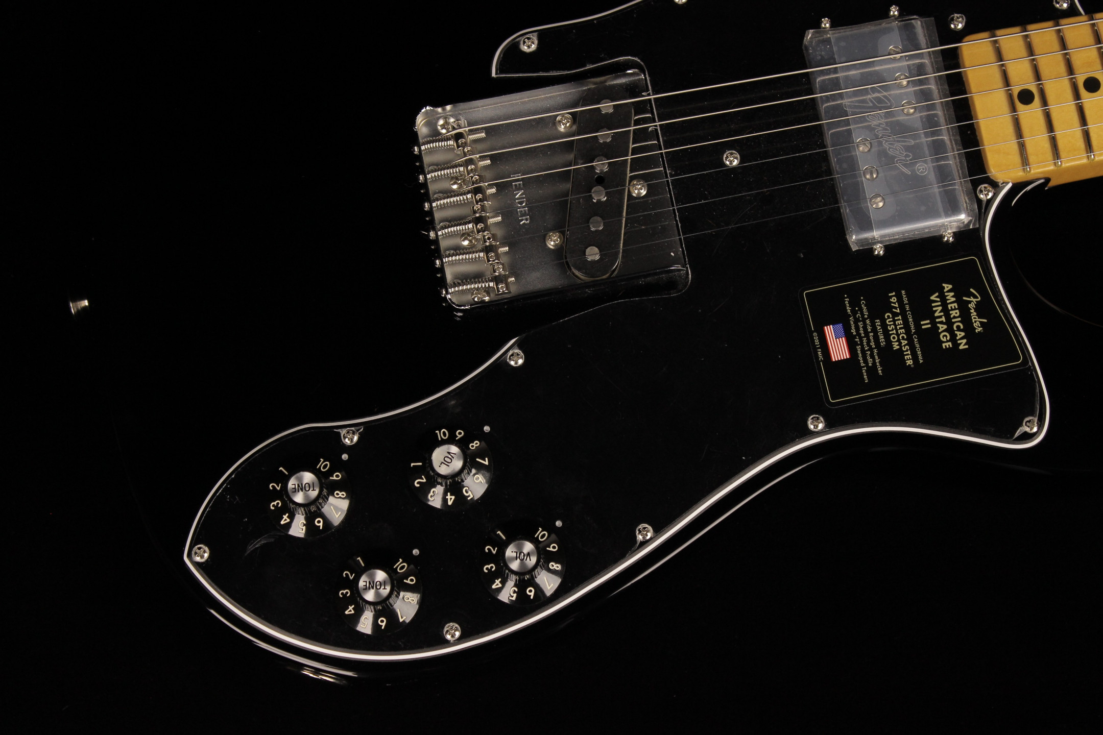 Fender LTD American Vintage II 1977 Telecaster Custom - Wine