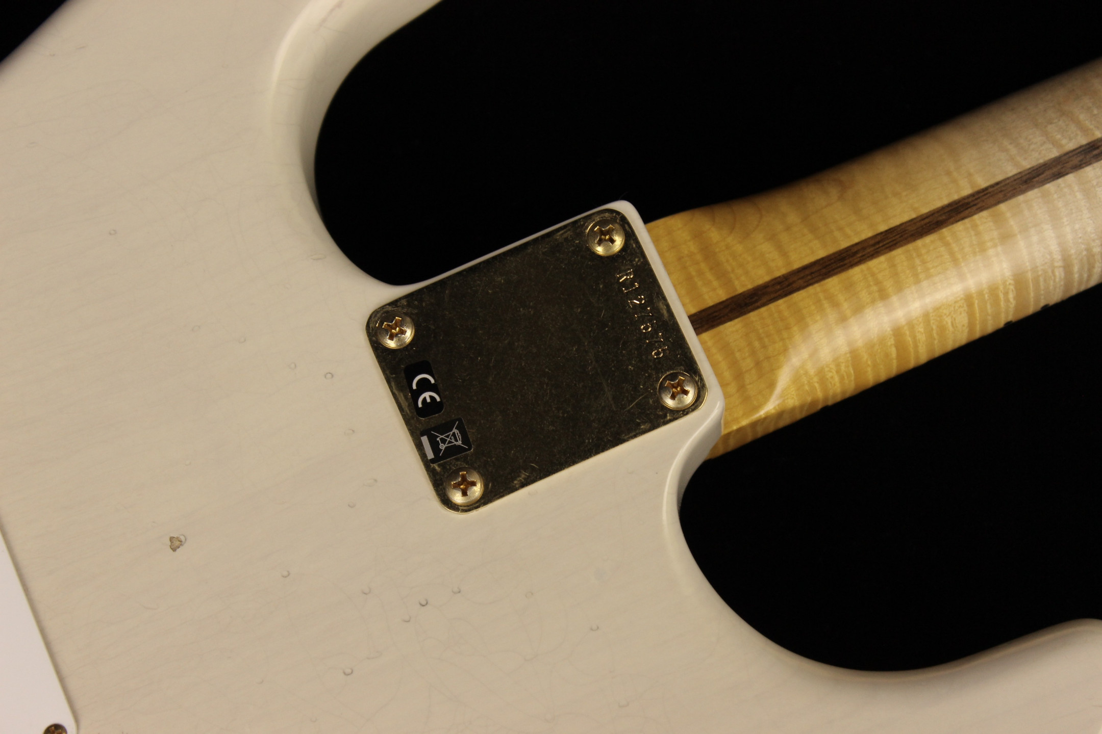 Fender Custom 1957 Stratocaster Journeyman Relic White