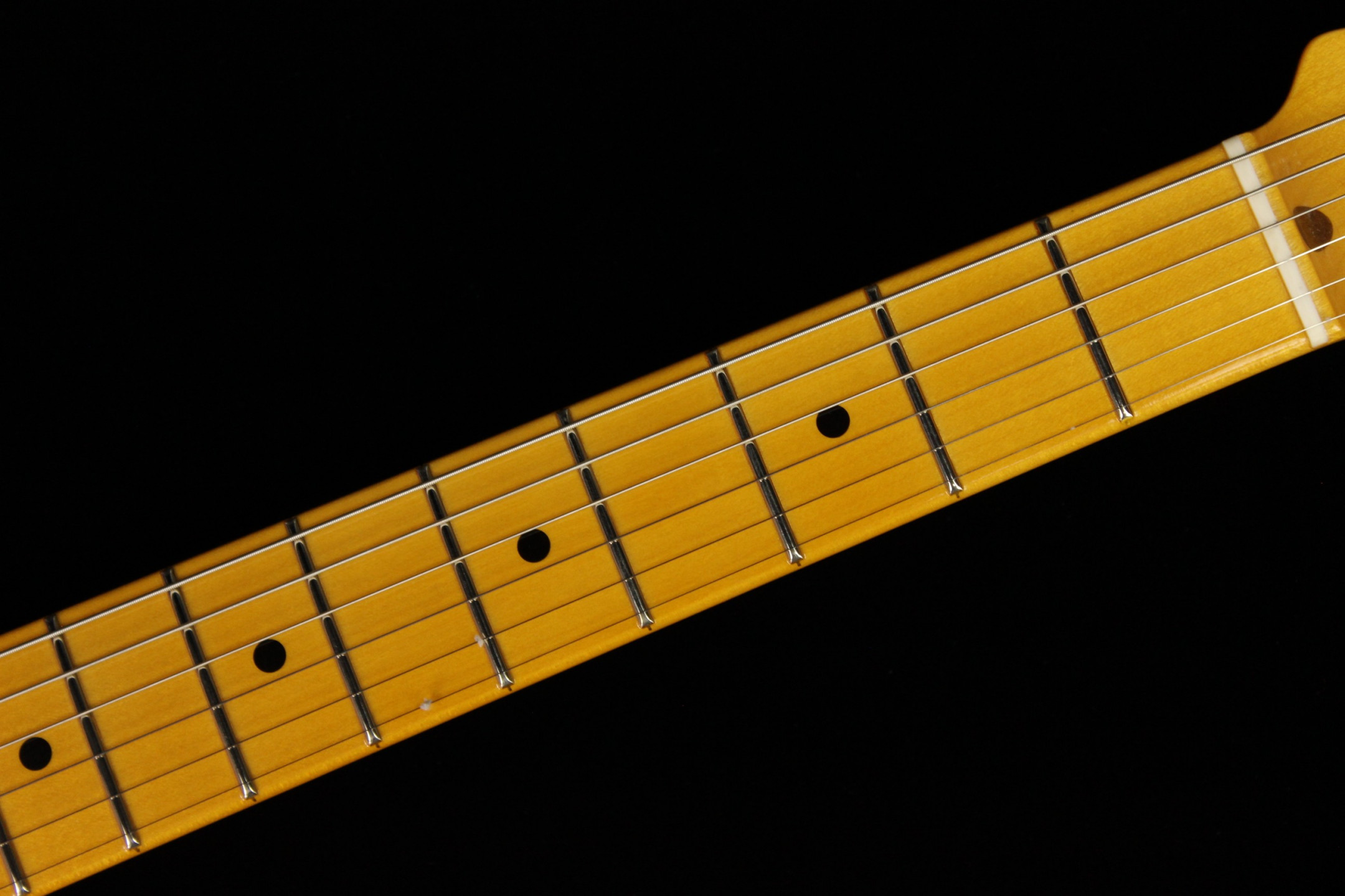 Fender Custom 1957 Stratocaster Time Capsule Modern Specs