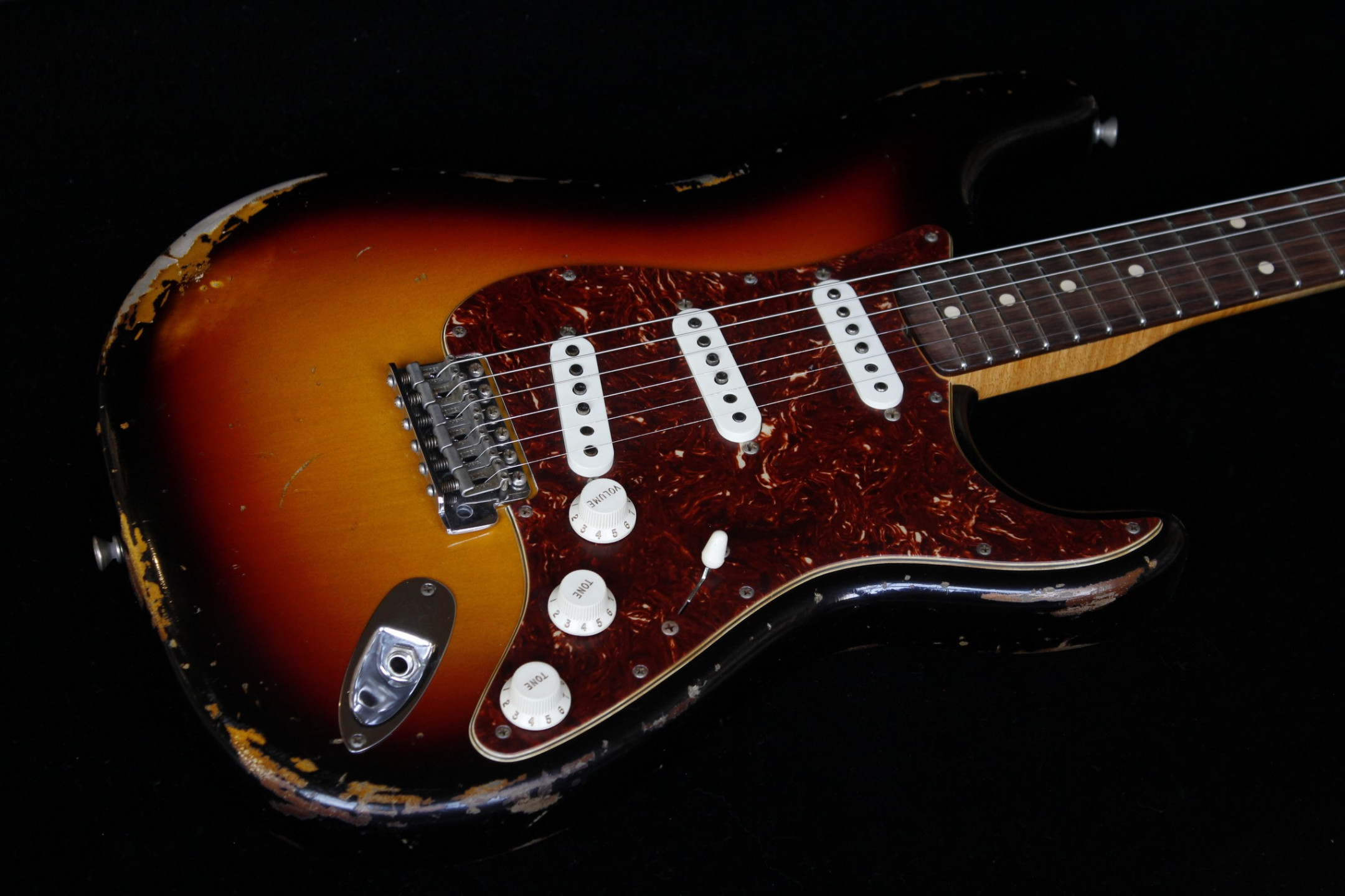 ★Custom HardRelic Sunburst StratocasterⅢ ☆Custom HardRelic Sunburst StratocasterⅢ Fender Custom Limited