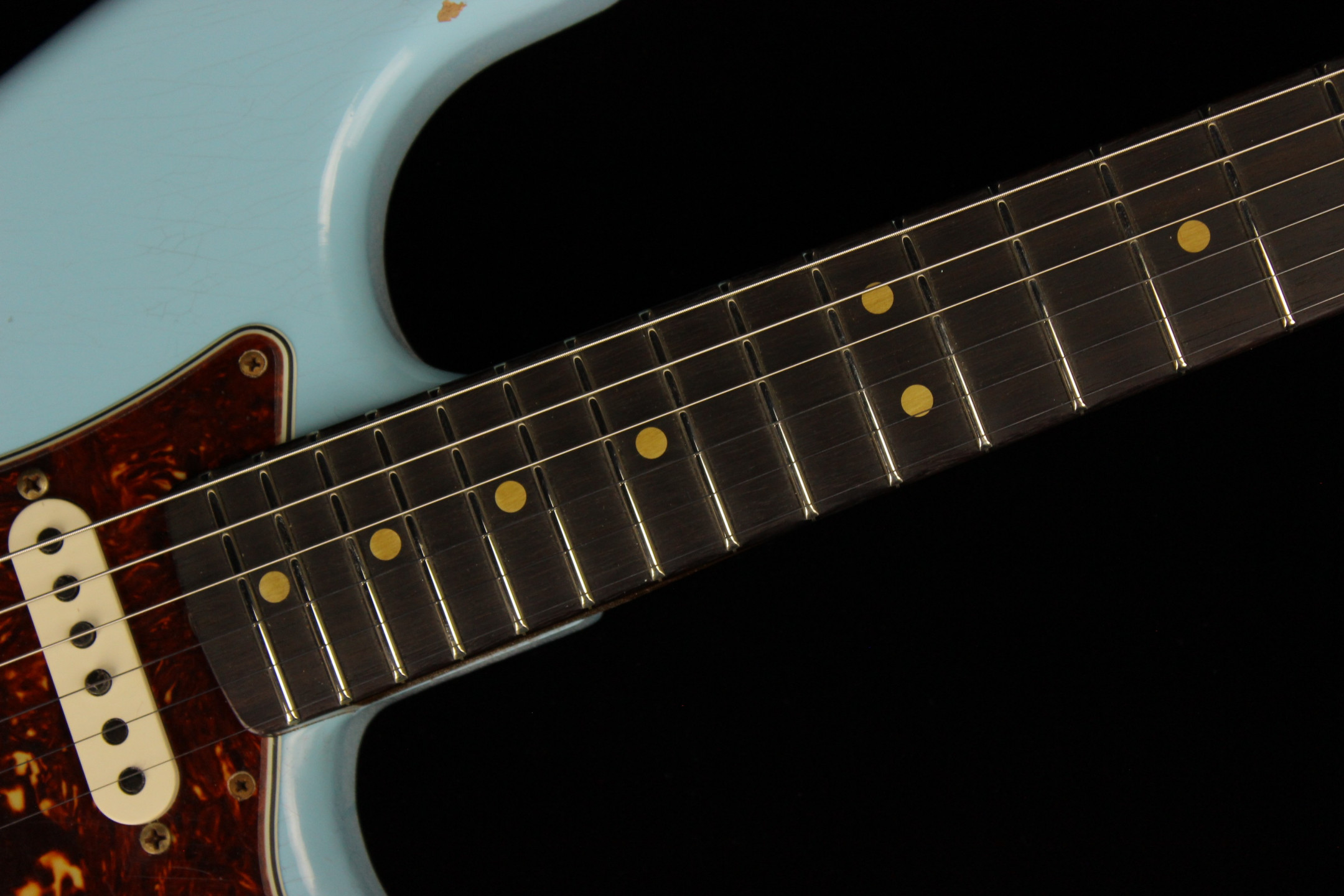 Fender Custom 1963 Stratocaster HSS Heavy Relic Daphne Blue