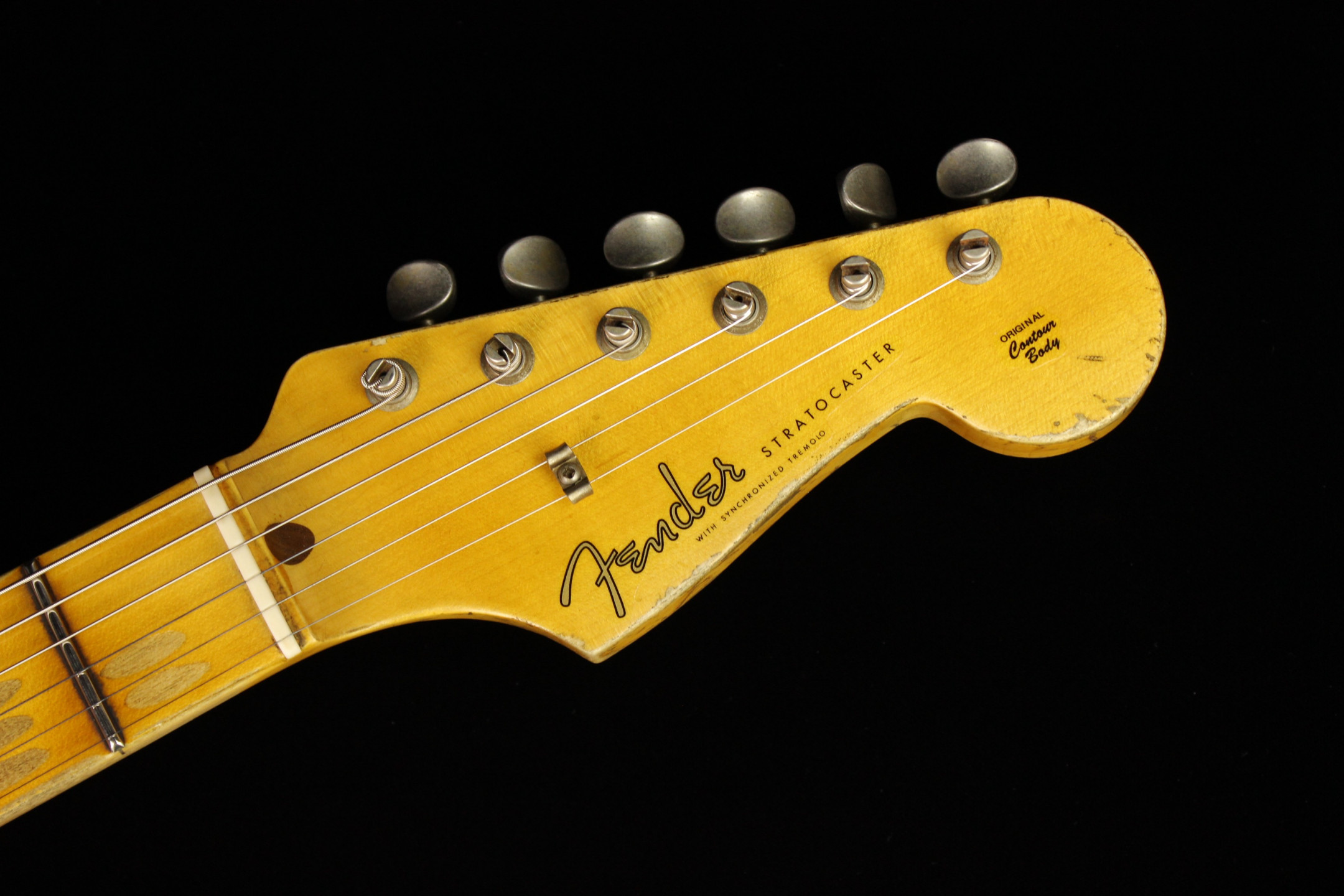 アイボリー×レッド ♫Custom HardRelic FRT Stratocaster Type