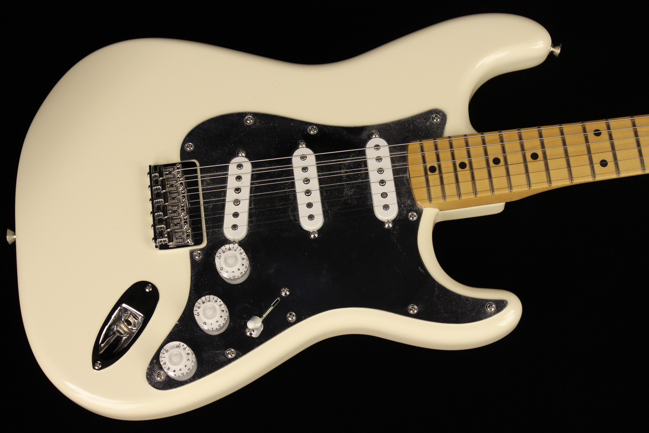 Fender-Nile-Rodgers-Hitmaker-
