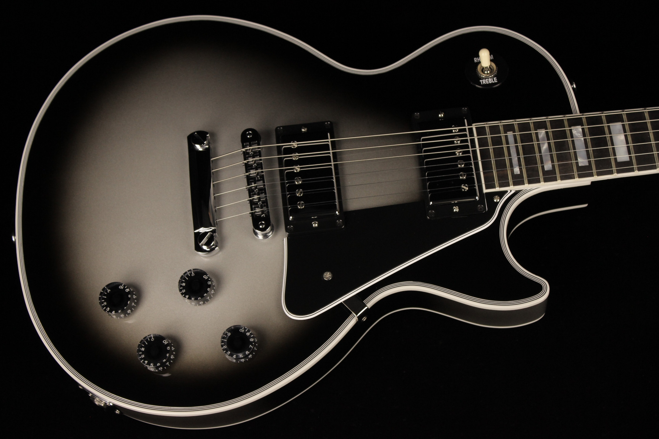 Gibson-Custom-Les-Paul-Custom-