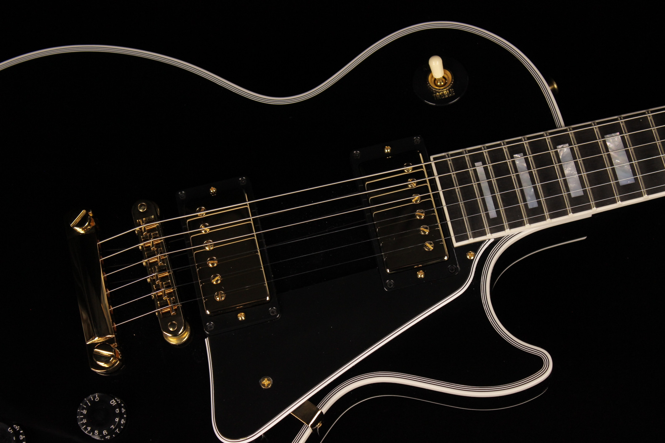 Gibson-Custom-Les-Paul-Custom-