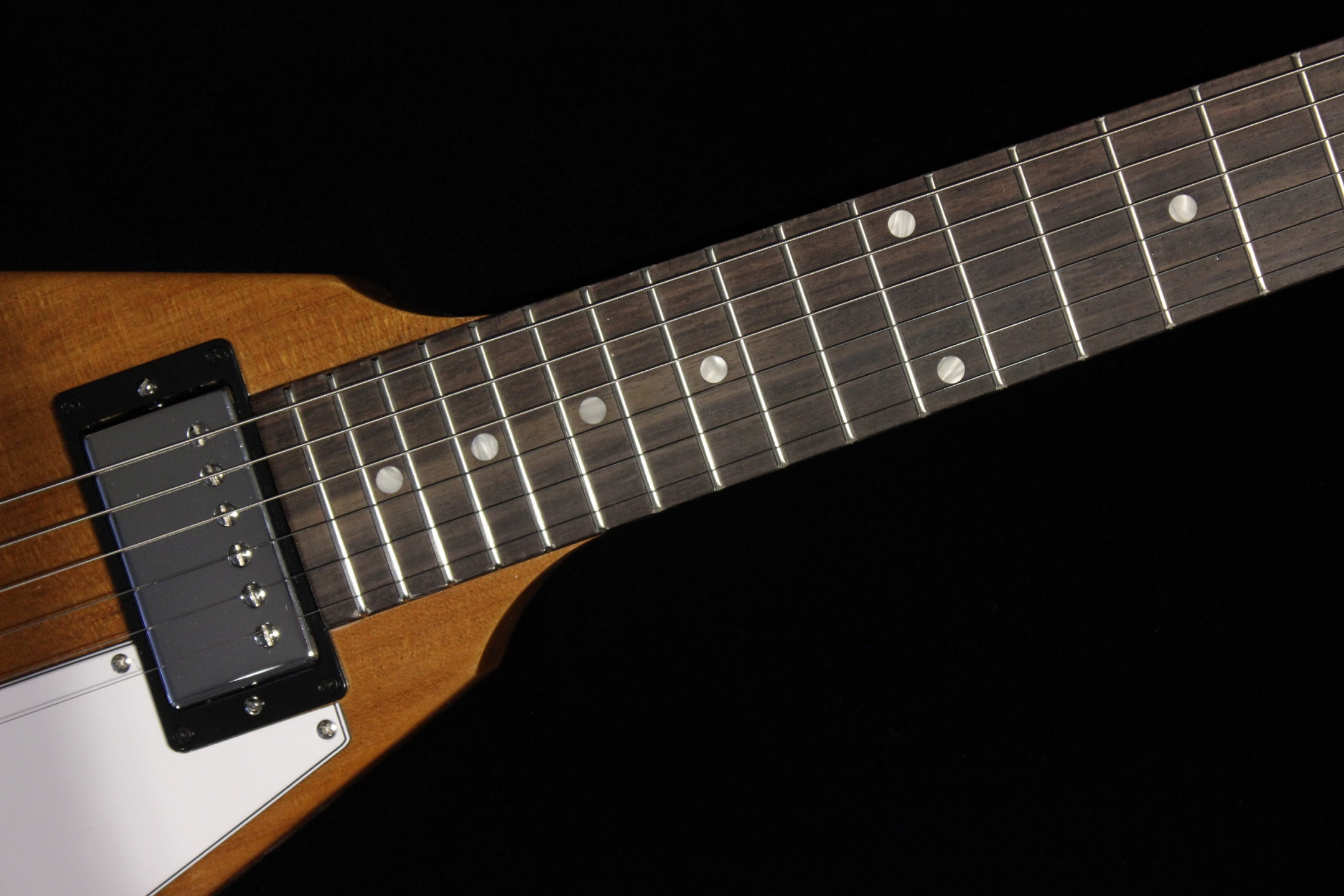 Gibson Flying V Antique Natural (SN: 231000020) | Gino Guitars