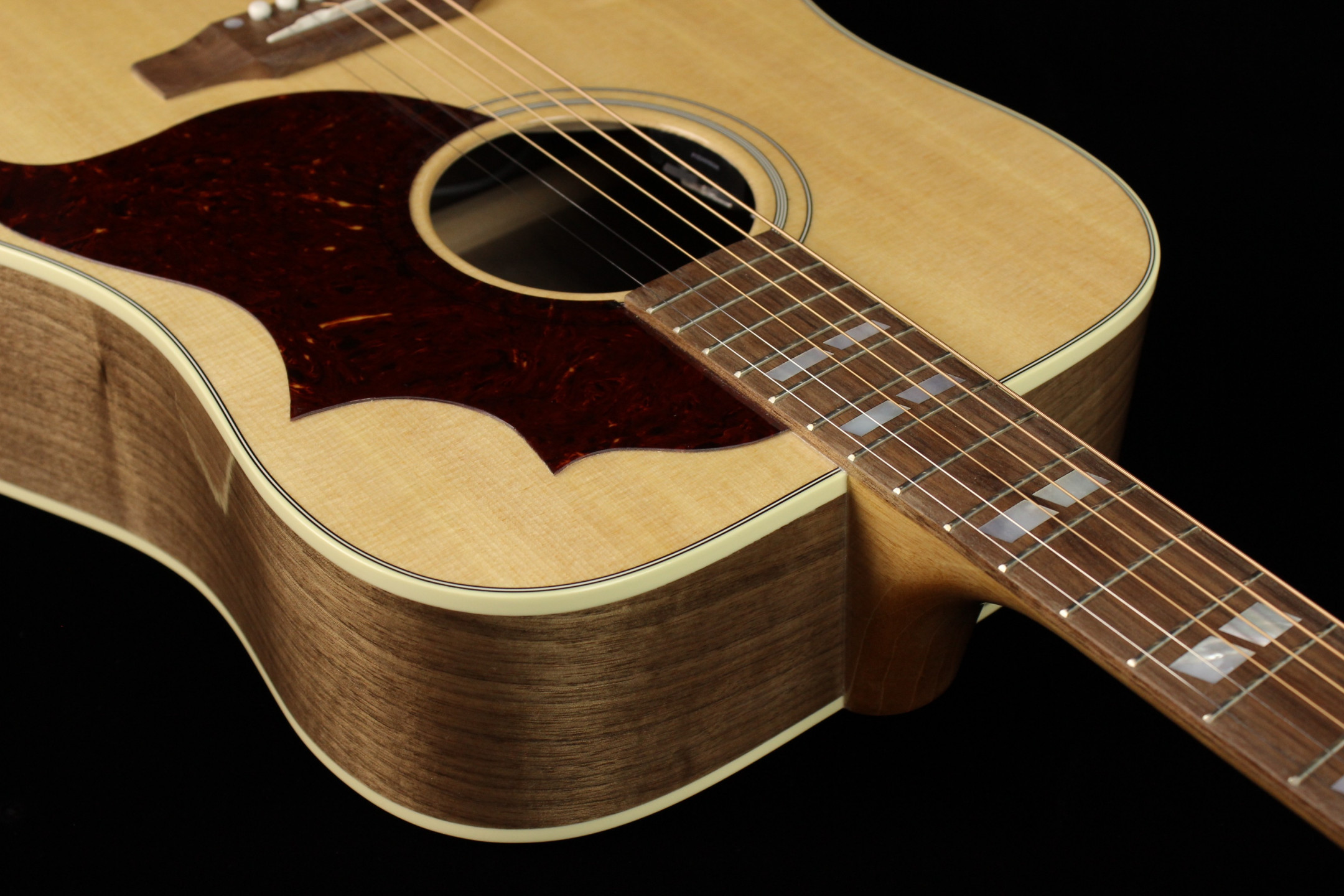 Gibson Hummingbird Studio Walnut Antique Natural (SN