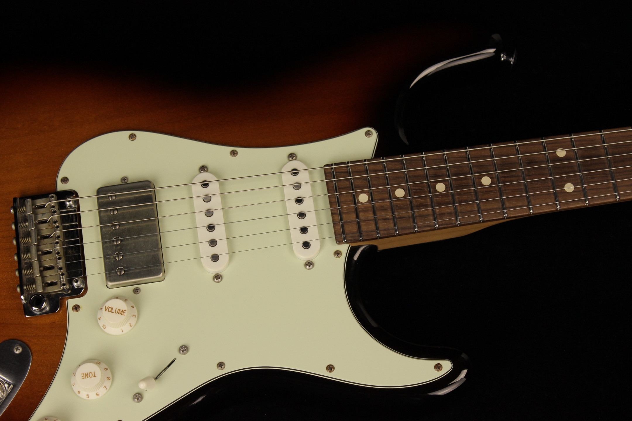 Suhr-Classic-S-Antique-HSS-