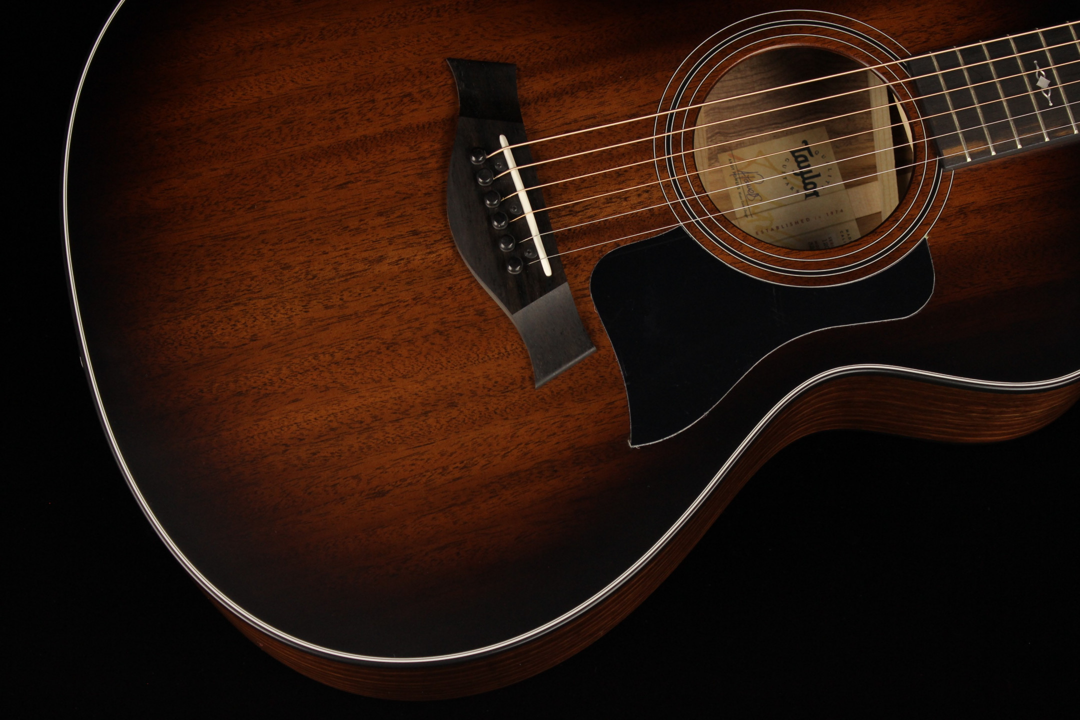 Taylor 322e V-Class Bracing Shaded Edge Burst (SN