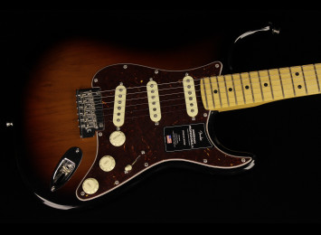 Fender American Professional II Stratocaster - MN 3CS Fender American Professional II Stratocaster - MN 3CS