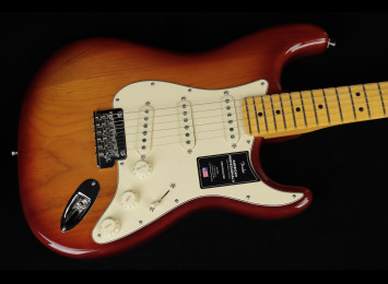Fender American Professional II Stratocaster - MN SSB