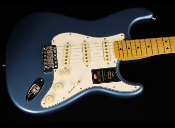 Fender American Vintage II 1973 Stratocaster - LPB