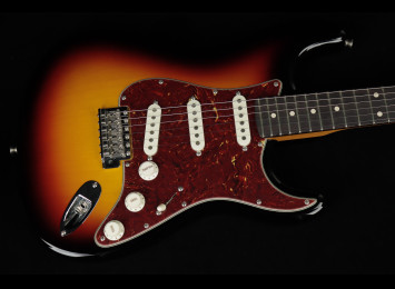 Fender Custom 1961 Stratocaster Time Capsule "Modern Specs" - 3CS