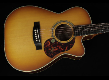 Maton EBG808C Nashville