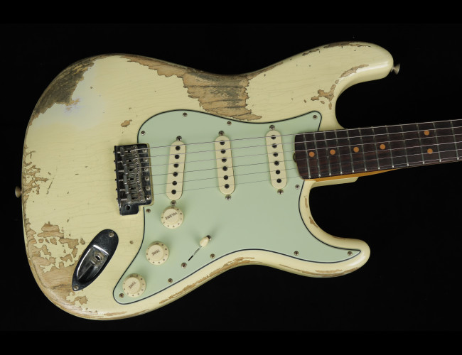 Fender Custom 1963 Stratocaster Super Heavy Relic Limited - AVW